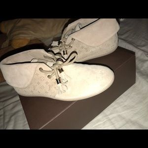 Louis Vuitton Women’s Shoe size 36.5
